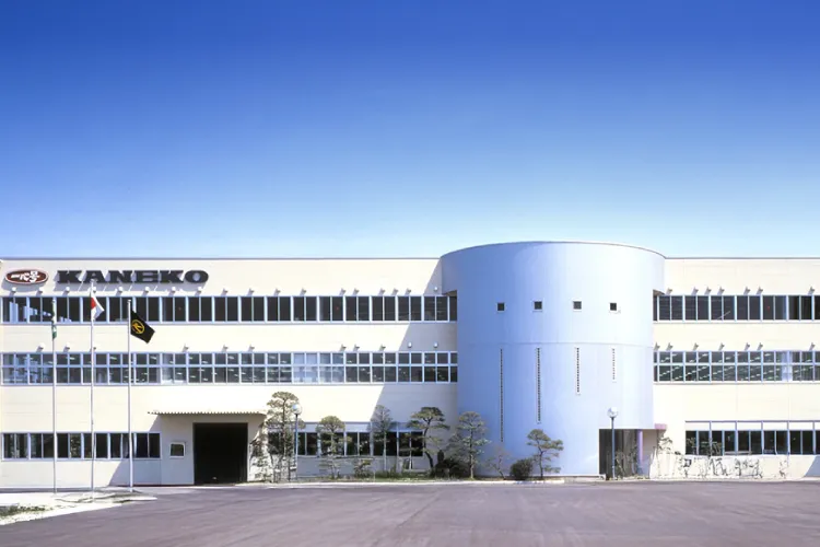 創業100年を超える、老舗の農機メーカーです。